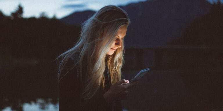 de ce nu imi raspunde la mesaje