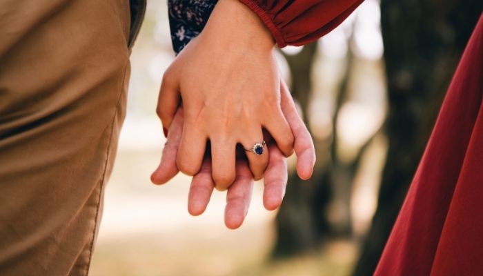 relatie-persoana-gresita-singuratate