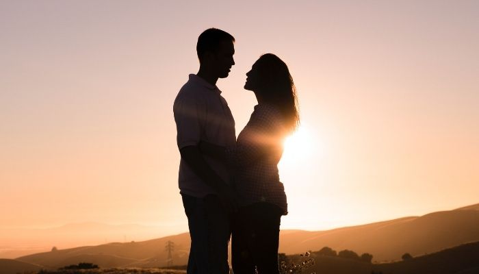 femeie-incheie-relatie-fraze