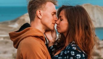 femeie-care-isi-cunoaste-valoarea-relatie