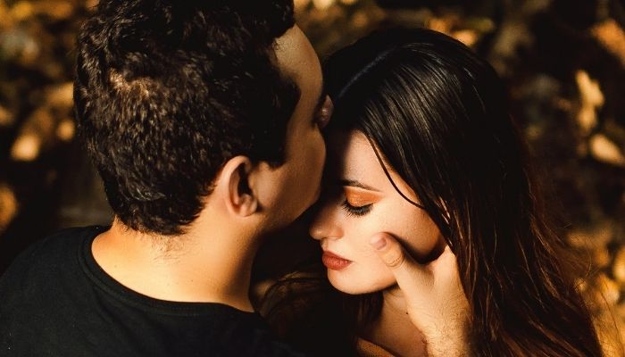 omul-care-te-a-parasit-merita-sansa