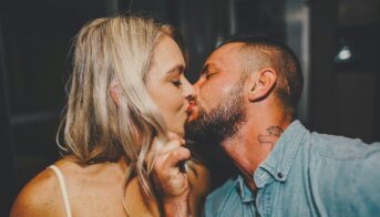 esti-doar-o-rezerva-pentru-el